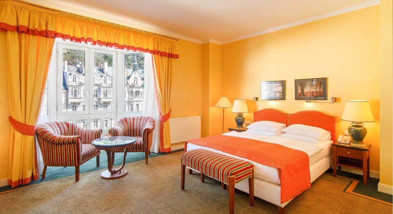 Dvorak & Wellness Hotel