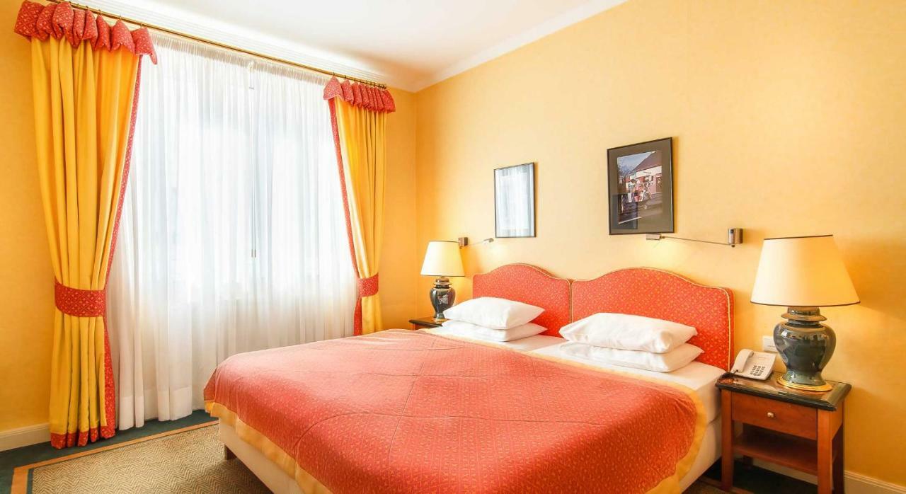 Dvorak & Wellness Hotel